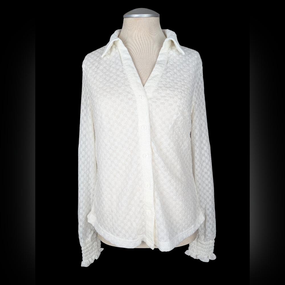 Elegant Ivory Diamond Pattern Textured Button Down Shirt With Ruffle Sleeves